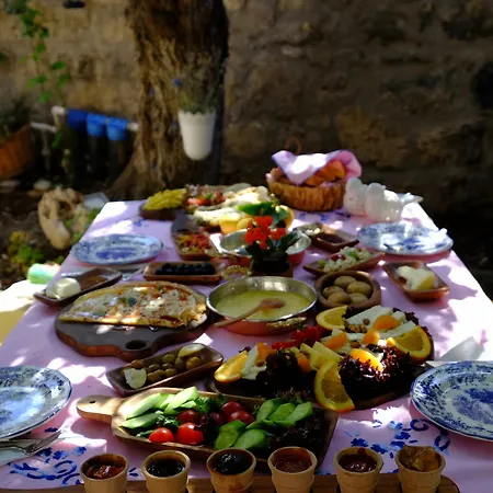 Serin Alaçatı